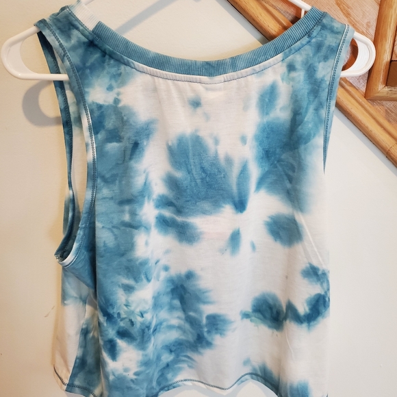 NWT 90 Degree Tie Dye Crop Top - Picture 2 of 7